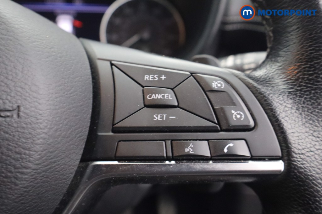 Nissan Juke N-Connecta Automatic Petrol SUV - Stock Number (1671821) - 14th supplementary image