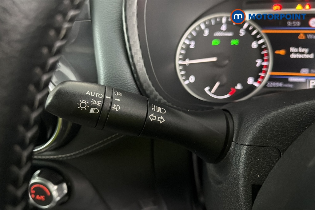 Nissan Juke N-Connecta Automatic Petrol SUV - Stock Number (1671966) - 5th supplementary image