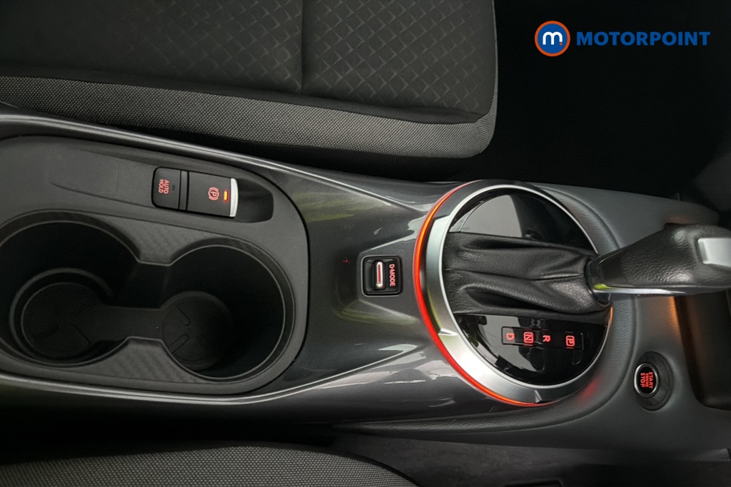 Nissan Juke N-Connecta Automatic Petrol SUV - Stock Number (1671966) - 15th supplementary image