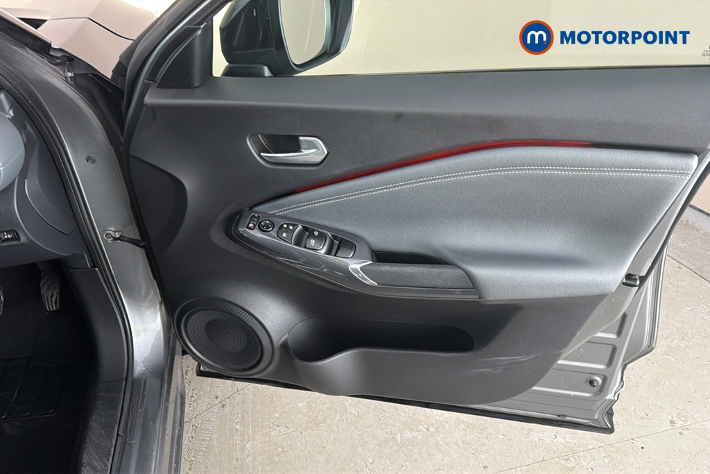 Nissan Juke N-Connecta Automatic Petrol SUV - Stock Number (1671966) - 18th supplementary image