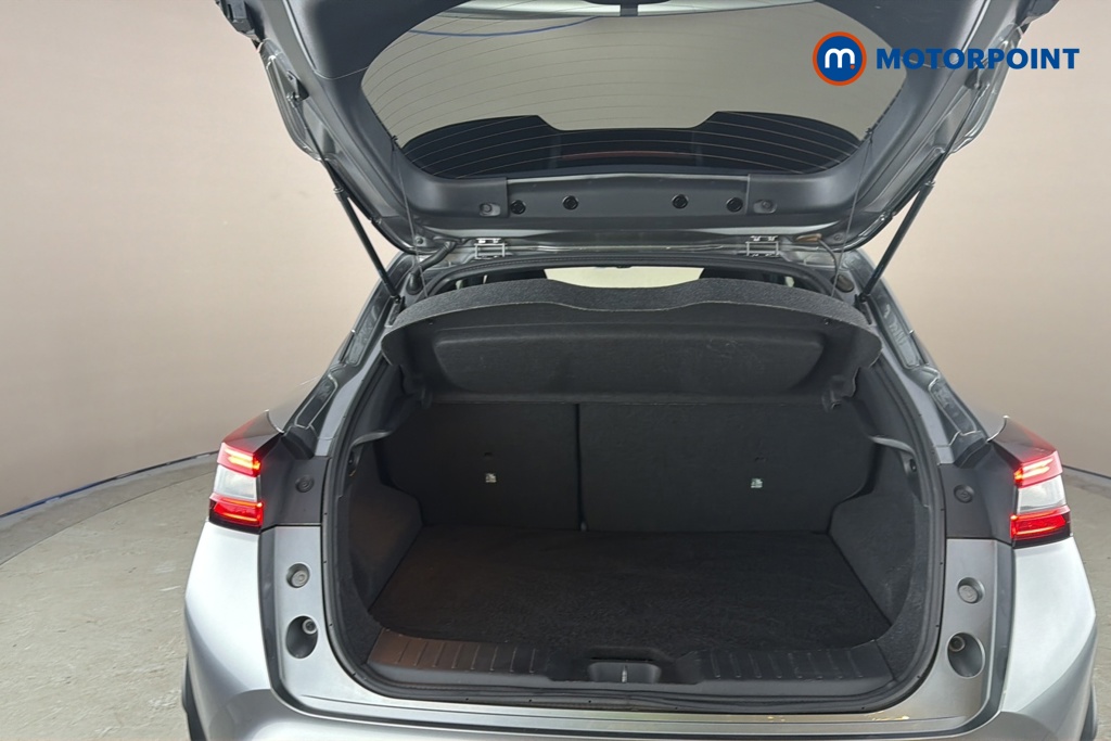 Nissan Juke N-Connecta Automatic Petrol SUV - Stock Number (1671966) - 30th supplementary image