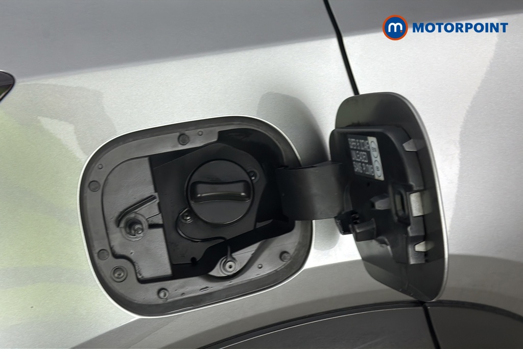 Nissan Juke N-Connecta Automatic Petrol SUV - Stock Number (1671966) - 41st supplementary image
