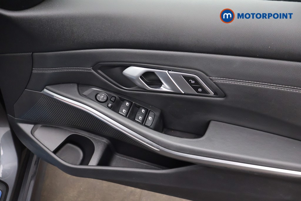 BMW 3 Series Sport Automatic Petrol Saloon - Stock Number (1671970) - 20th supplementary image