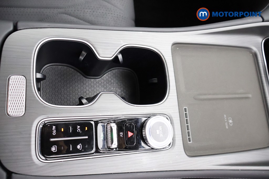 Chery Tiggo 8 Summit Automatic Petrol Plug-In Hybrid SUV - Stock Number (1672683) - 9th supplementary image