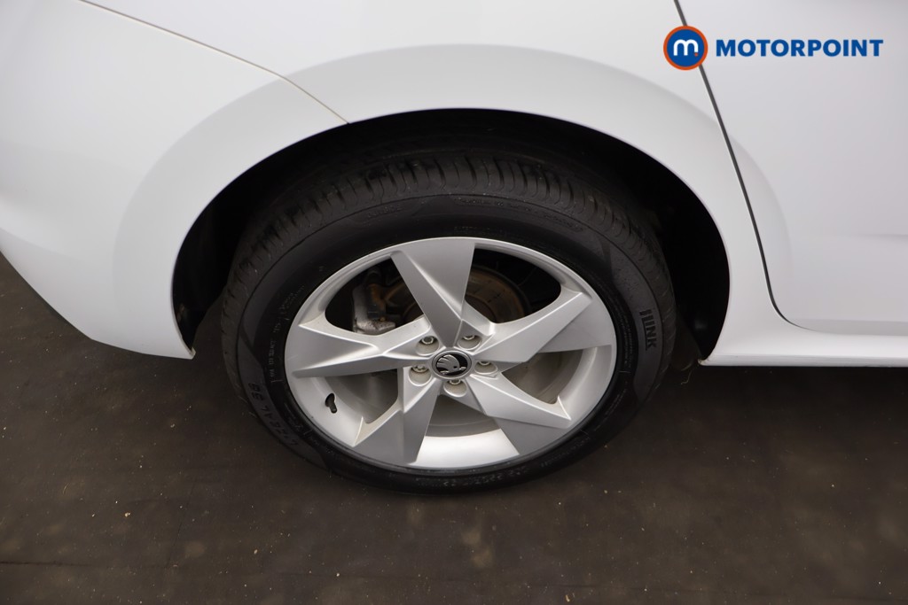 Skoda Kamiq Se Drive Manual Petrol SUV - Stock Number (1673369) - 3rd supplementary image