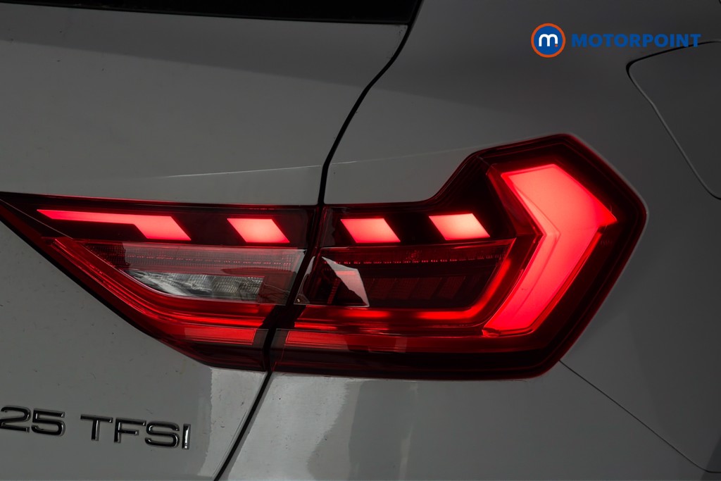 Audi A1 Technik Manual Petrol Hatchback - Stock Number (1673515) - 38th supplementary image