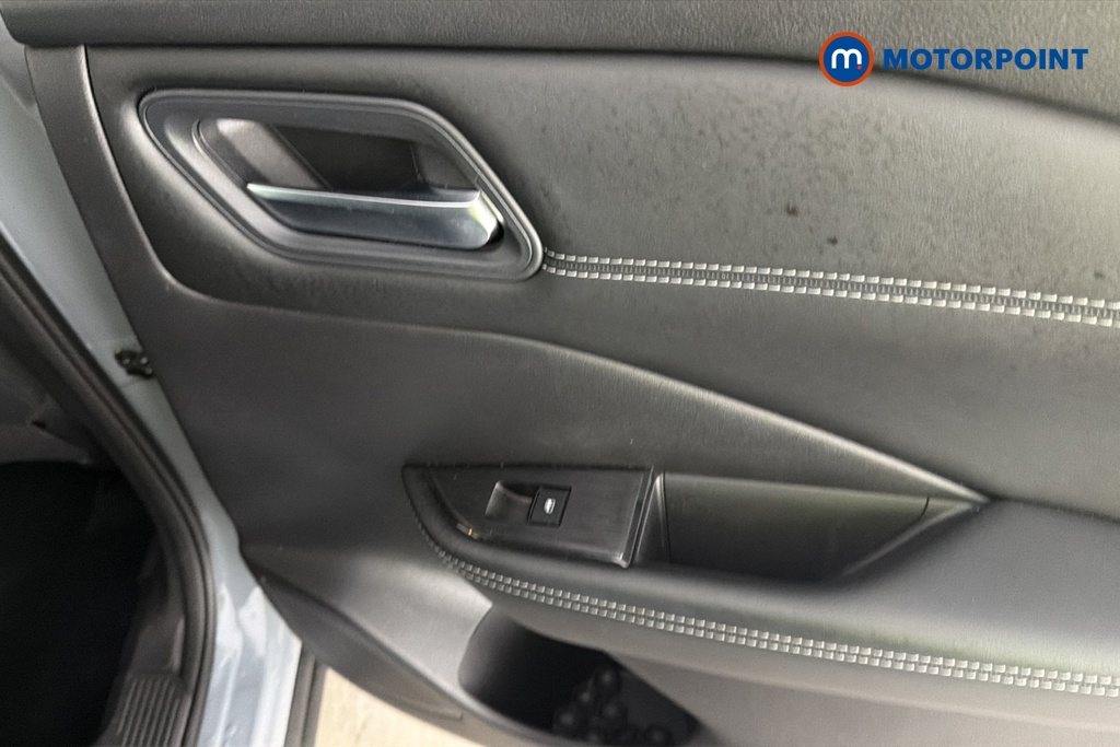 Nissan Qashqai Acenta Premium Automatic Petrol SUV - Stock Number (1673571) - 28th supplementary image