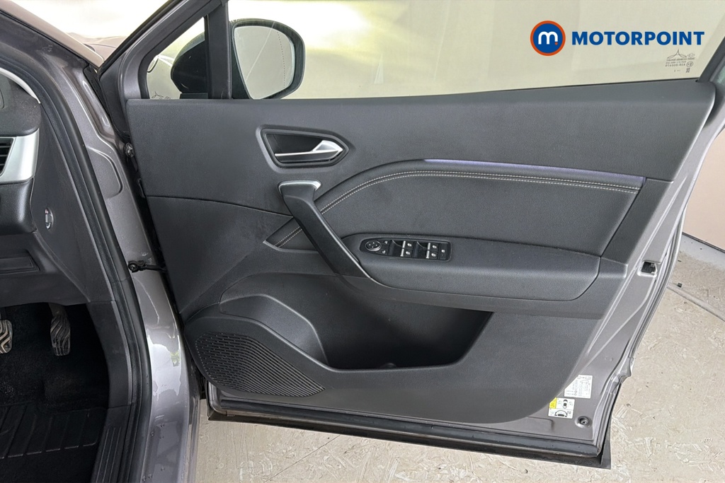 Renault Captur Techno Manual Petrol SUV - Stock Number (1673572) - 18th supplementary image