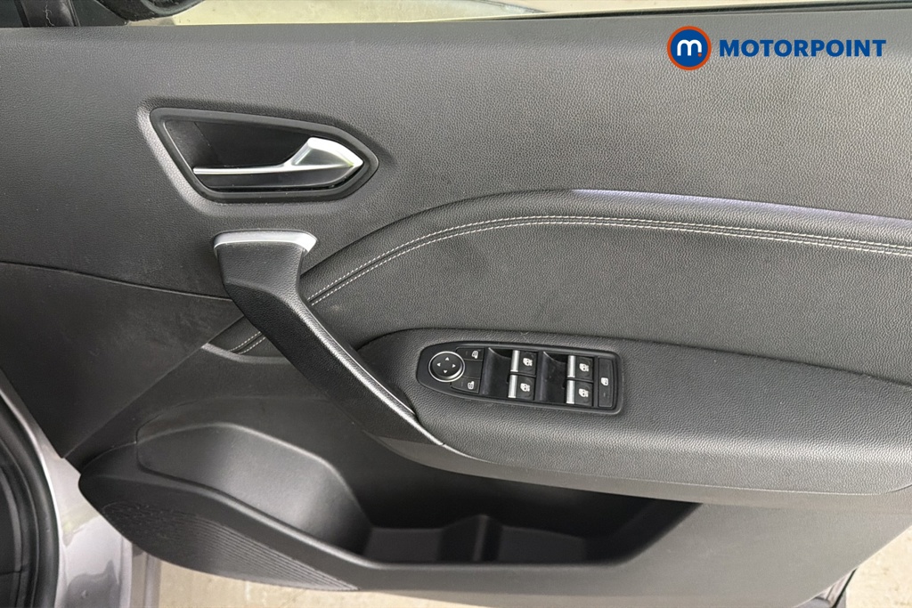 Renault Captur Techno Manual Petrol SUV - Stock Number (1673572) - 19th supplementary image