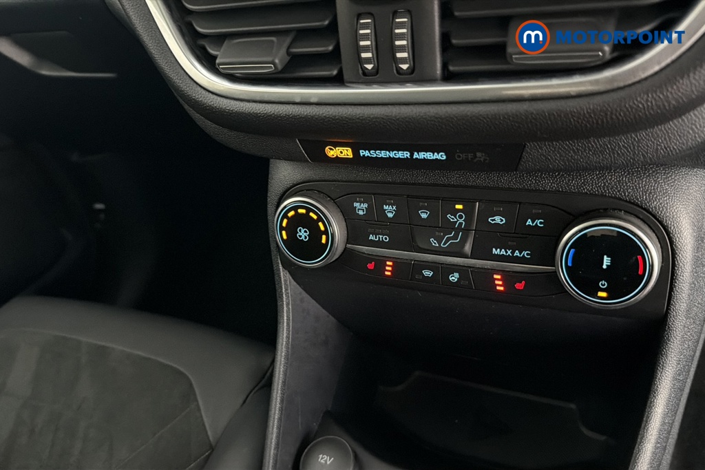 Ford Fiesta Titanium Vignale Manual Petrol Hatchback - Stock Number (1673779) - 12th supplementary image
