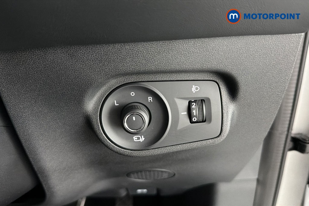 Mg Motor Uk ZS Trophy Automatic Petrol-Electric Hybrid SUV - Stock Number (1673822) - 11th supplementary image