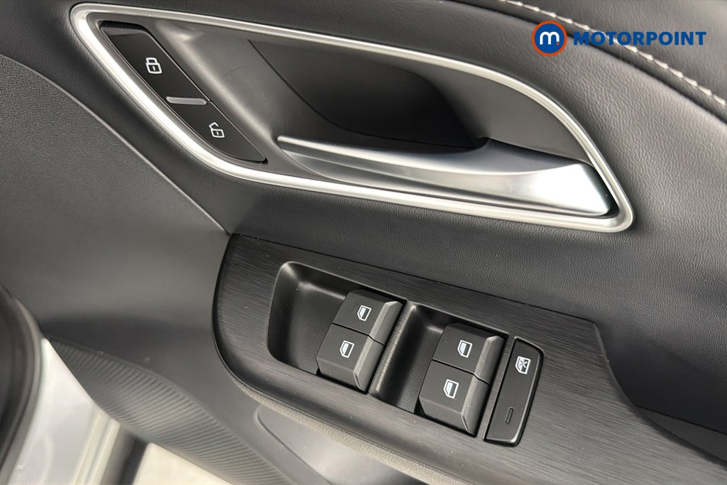 Mg Motor Uk ZS Trophy Automatic Petrol-Electric Hybrid SUV - Stock Number (1673822) - 19th supplementary image