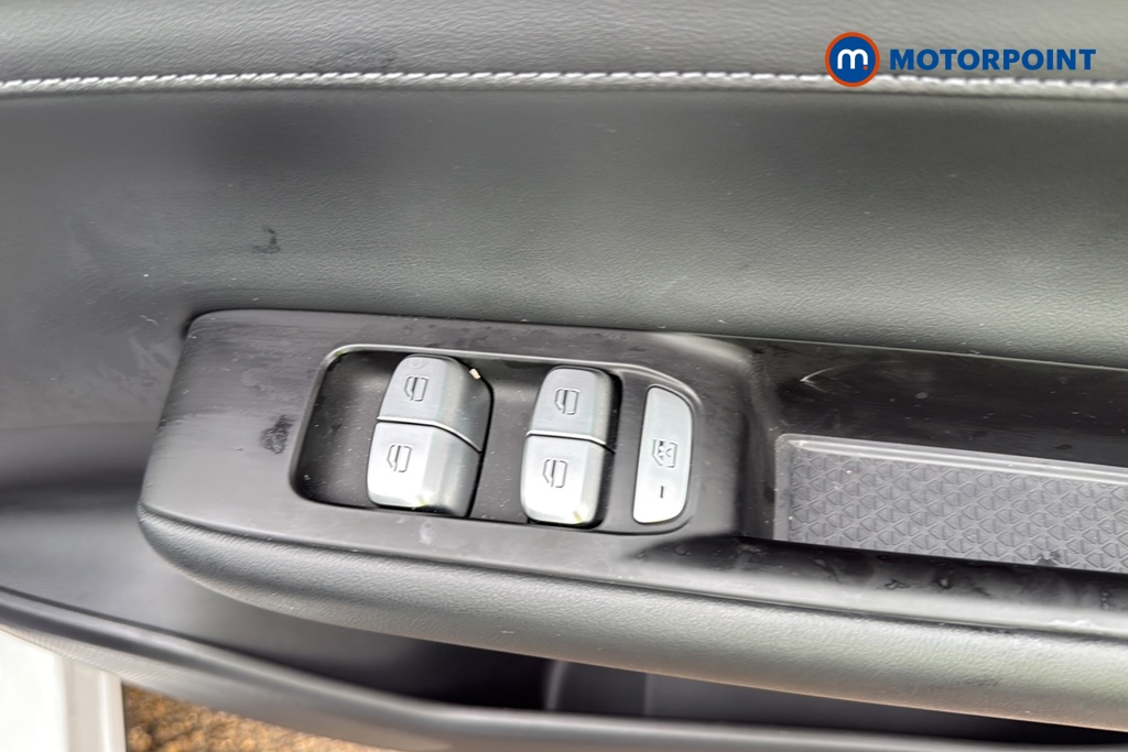 Chery Tiggo 8 Summit Automatic Petrol Plug-In Hybrid SUV - Stock Number (1674138) - 19th supplementary image