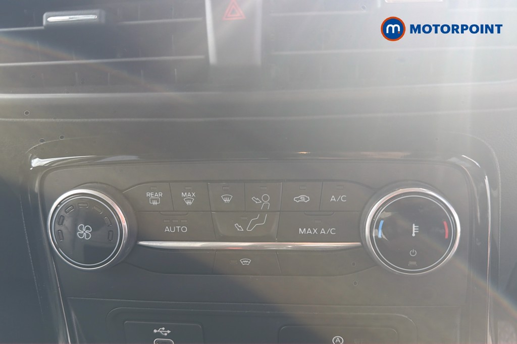 Ford Ecosport Active Manual Petrol SUV - Stock Number (1674272) - 12th supplementary image
