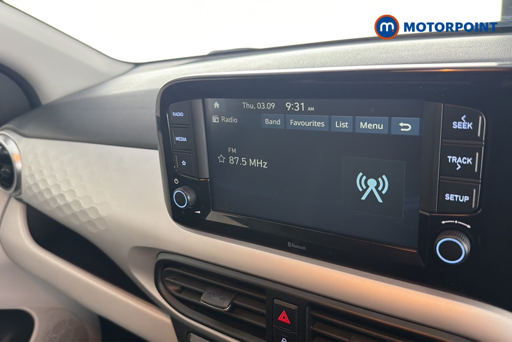 Hyundai I10 Premium Manual Petrol Hatchback - Stock Number (1674322) - 8th supplementary image