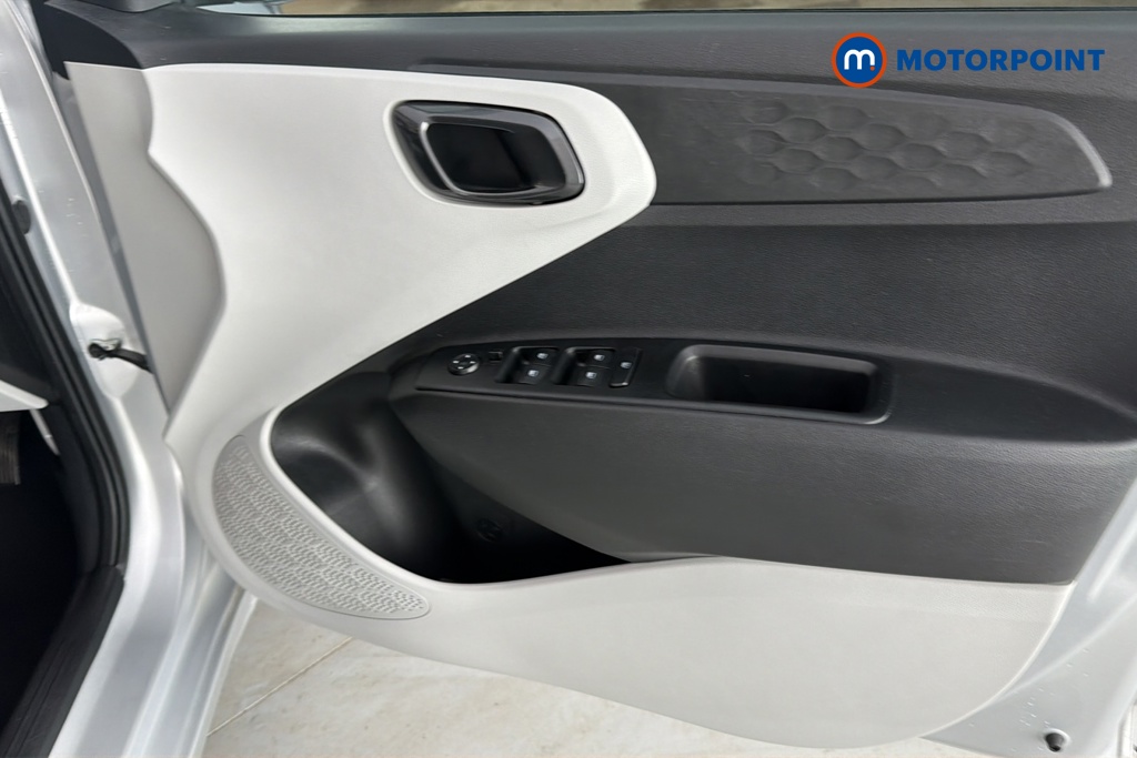 Hyundai I10 Premium Manual Petrol Hatchback - Stock Number (1674322) - 18th supplementary image
