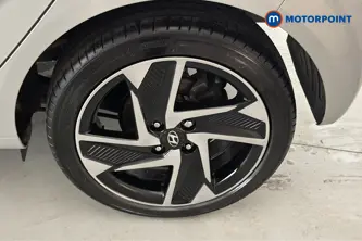 Hyundai I10 Premium Manual Petrol Hatchback - Stock Number (1674322) - 45th supplementary image