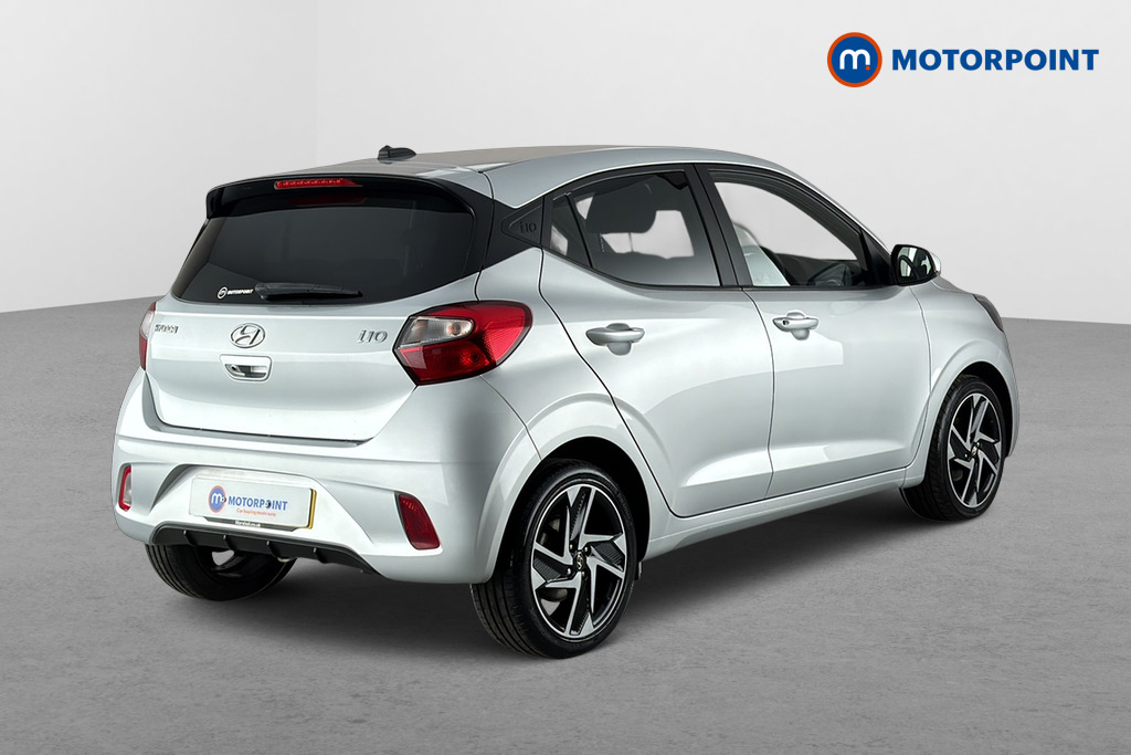 Hyundai I10 Premium Manual Petrol Hatchback - Stock Number (1674322) - Passenger side rear corner