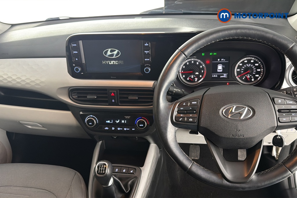 Hyundai I10 Premium Manual Petrol Hatchback - Stock Number (1674322) - 1st supplementary image