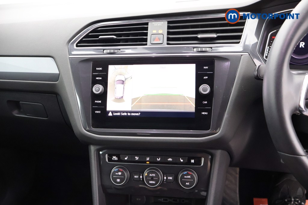 Volkswagen Tiguan Allspace R-Line Tech Automatic Petrol SUV - Stock Number (1674504) - 9th supplementary image