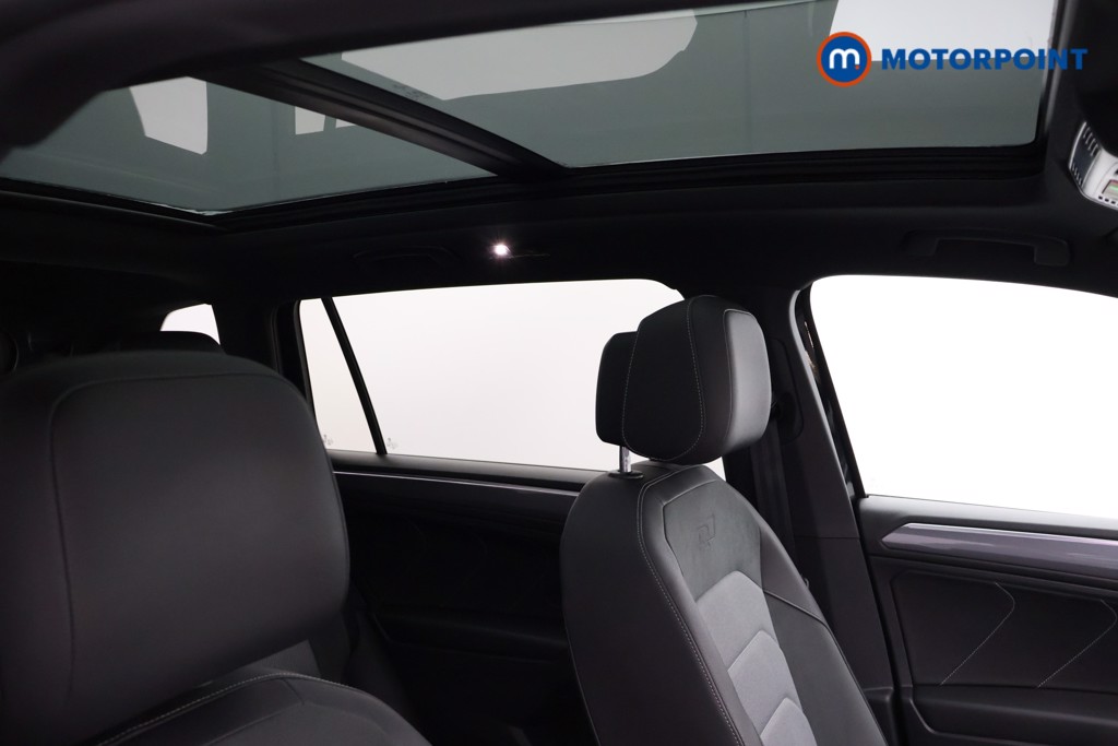 Volkswagen Tiguan Allspace R-Line Tech Automatic Petrol SUV - Stock Number (1674504) - 14th supplementary image