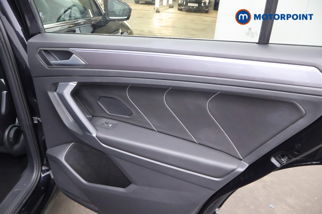 Volkswagen Tiguan Allspace R-Line Tech Automatic Petrol SUV - Stock Number (1674504) - 23rd supplementary image
