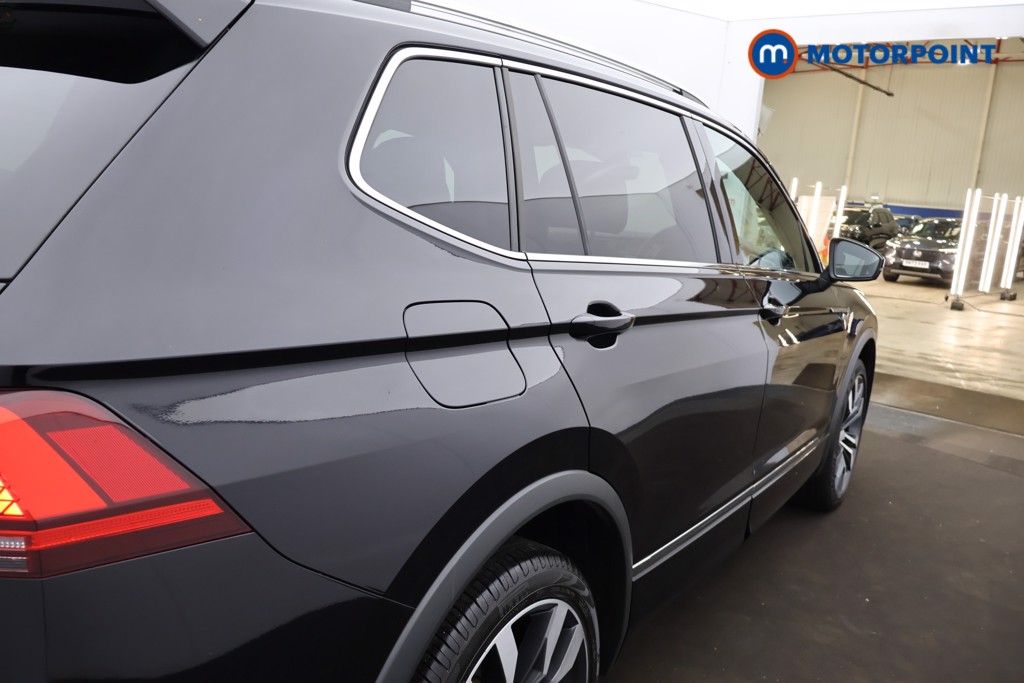 Volkswagen Tiguan Allspace R-Line Tech Automatic Petrol SUV - Stock Number (1674504) - 34th supplementary image