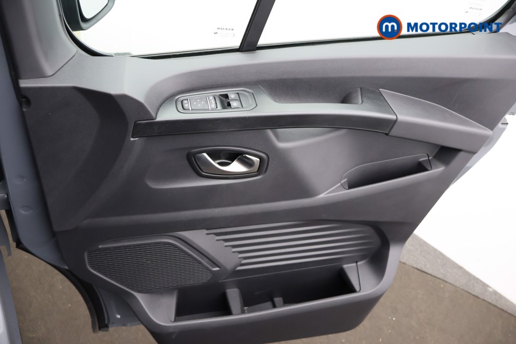 Renault Trafic Extra Sport Manual Diesel Panel Van - Stock Number (1674849) - 16th supplementary image