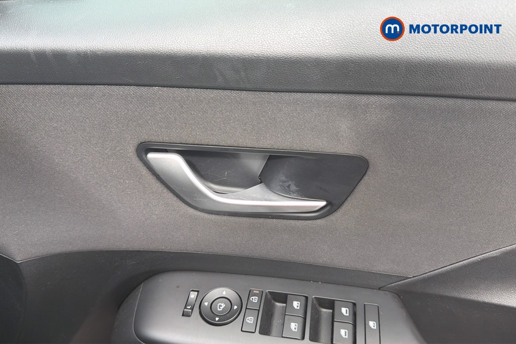 Hyundai Kona Advance Automatic Petrol-Electric Hybrid SUV - Stock Number (1674901) - 3rd supplementary image