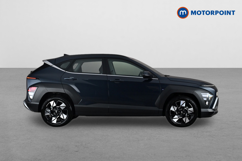 Hyundai Kona Advance Automatic Petrol-Electric Hybrid SUV - Stock Number (1674901) - Drivers side