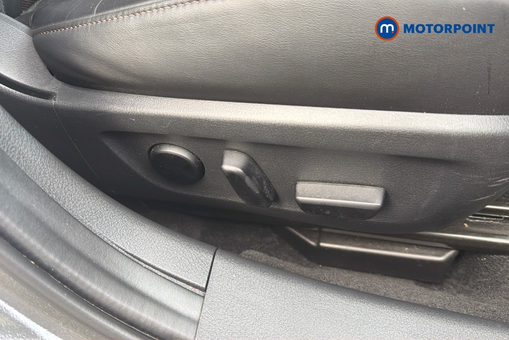 Mazda 3 Gt Sport Manual Petrol Hatchback - Stock Number (1674989) - 5th supplementary image