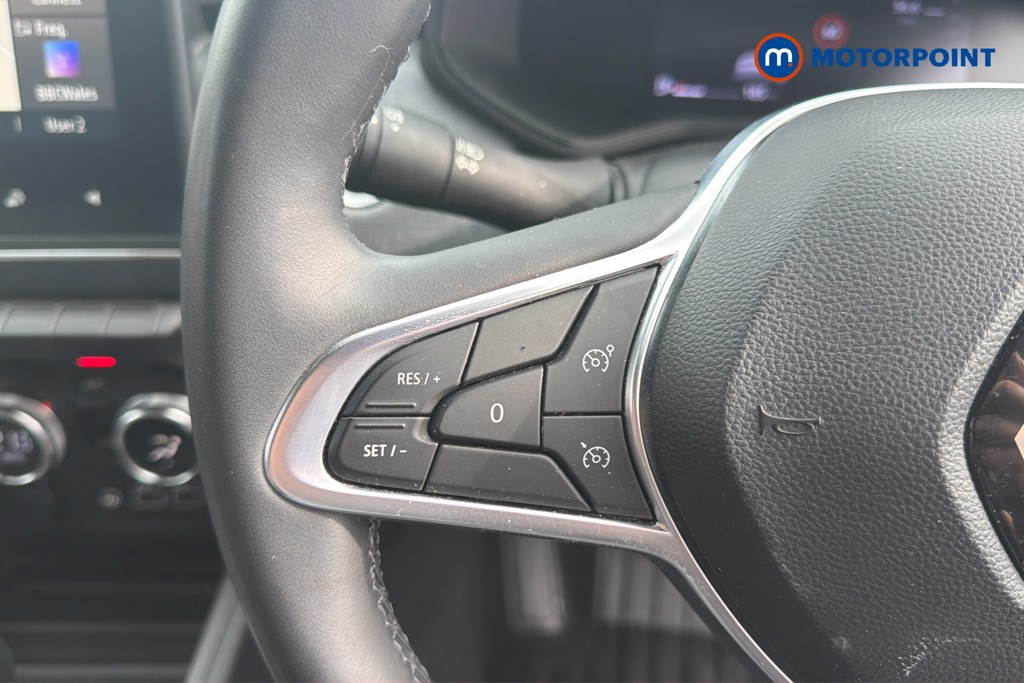 Renault Clio Evolution Automatic Petrol-Electric Hybrid Hatchback - Stock Number (1675249) - 8th supplementary image
