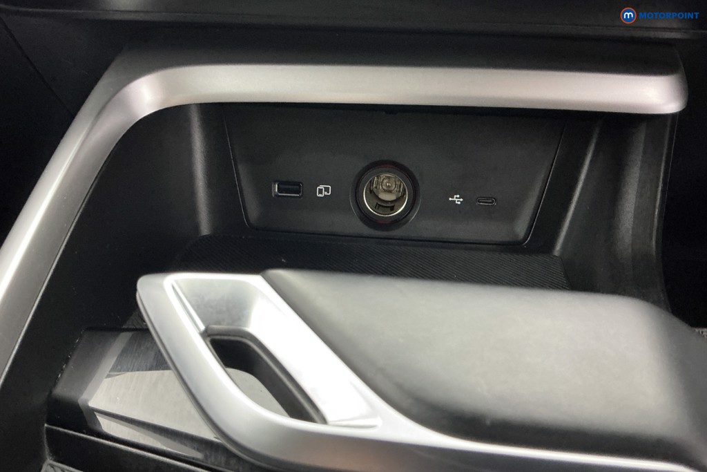 Mg Motor Uk ZS Trophy Automatic Petrol-Electric Hybrid SUV - Stock Number (1675453) - 16th supplementary image