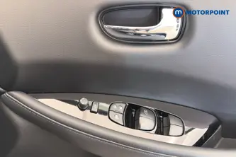 Nissan Leaf N-Connecta Automatic Electric Hatchback - Stock Number (1675567) - 19th supplementary image