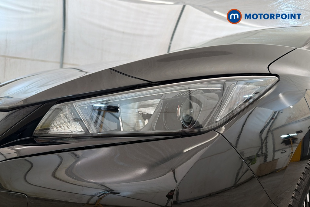 Nissan Leaf N-Connecta Automatic Electric Hatchback - Stock Number (1675567) - 42nd supplementary image