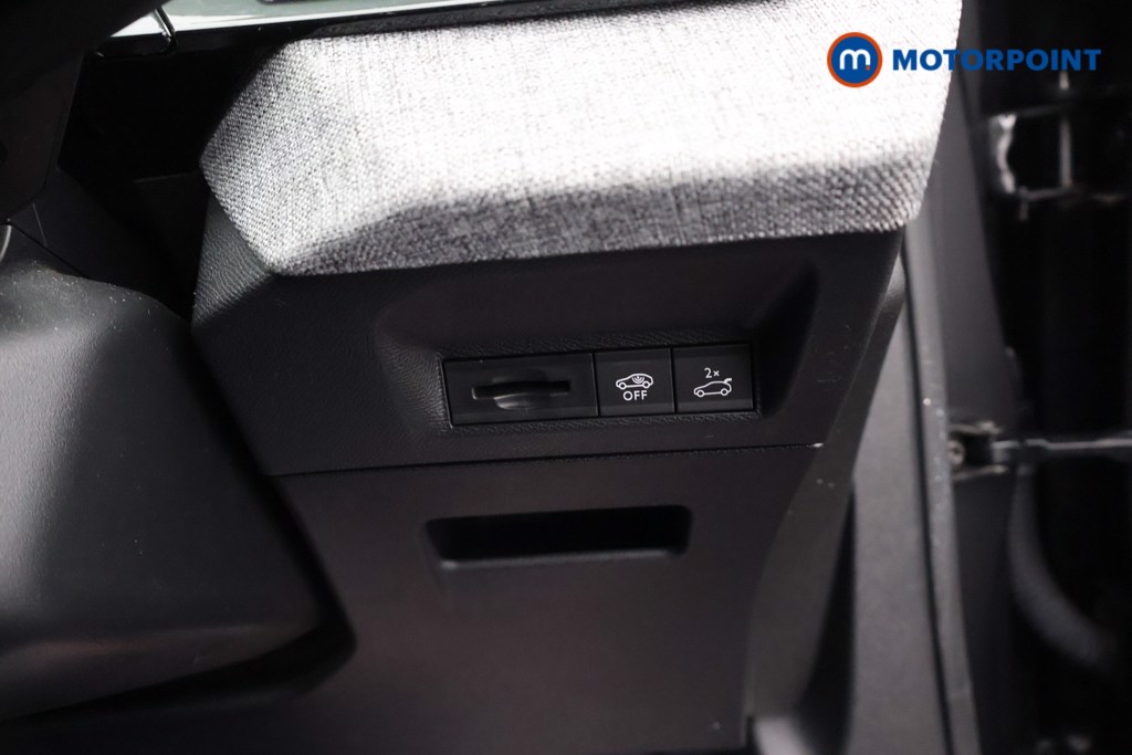 Peugeot 5008 GT Automatic Petrol SUV - Stock Number (1675601) - 7th supplementary image