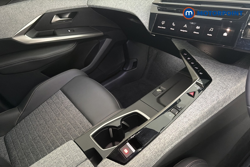 Peugeot 5008 Allure Premium Automatic Petrol SUV - Stock Number (1675634) - 15th supplementary image