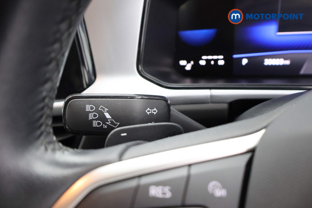 Volkswagen T-Roc Life Automatic Petrol SUV - Stock Number (1675934) - 5th supplementary image