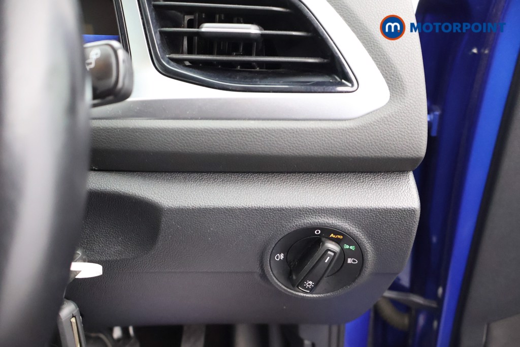 Volkswagen T-Roc Life Automatic Petrol SUV - Stock Number (1675934) - 7th supplementary image