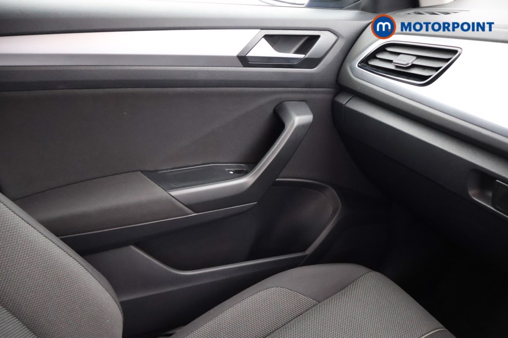 Volkswagen T-Roc Life Automatic Petrol SUV - Stock Number (1675934) - 13th supplementary image