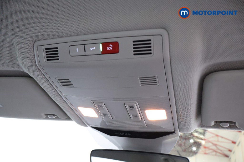 Volkswagen T-Roc Life Automatic Petrol SUV - Stock Number (1675934) - 14th supplementary image