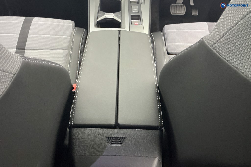 Vauxhall Grandland Ultimate Automatic Petrol SUV - Stock Number (1676019) - 11th supplementary image