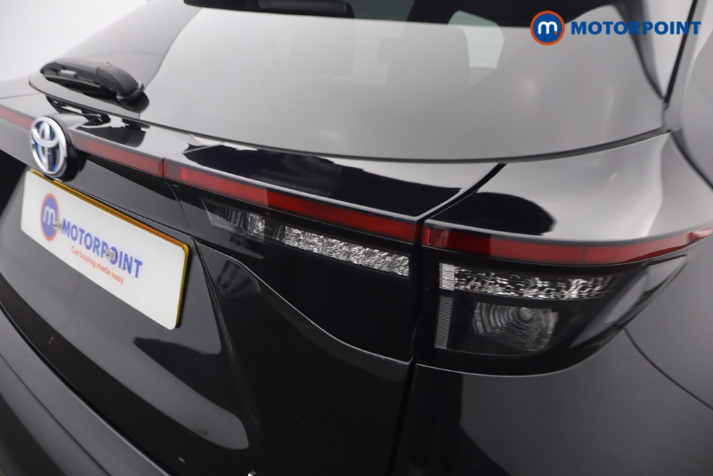 Toyota Yaris Cross Design Automatic Petrol-Electric Hybrid Estate - Stock Number (1676059) - 3rd supplementary image