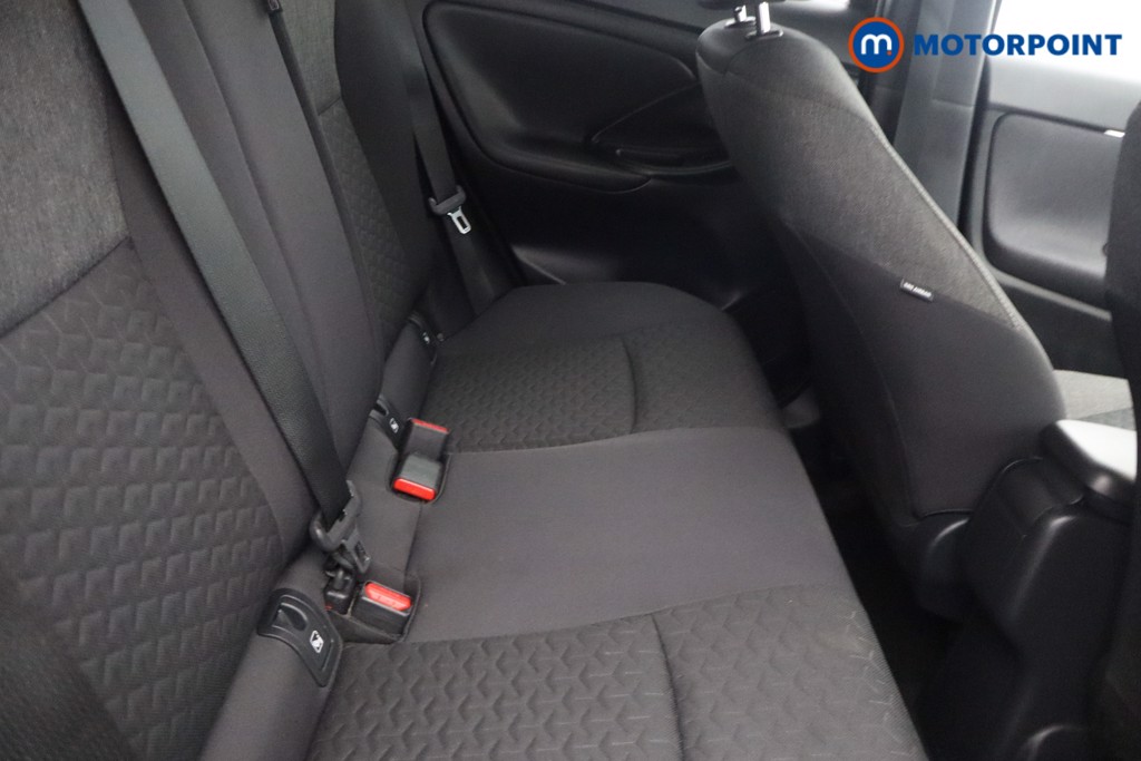 Toyota Yaris Cross Design Automatic Petrol-Electric Hybrid Estate - Stock Number (1676059) - 7th supplementary image