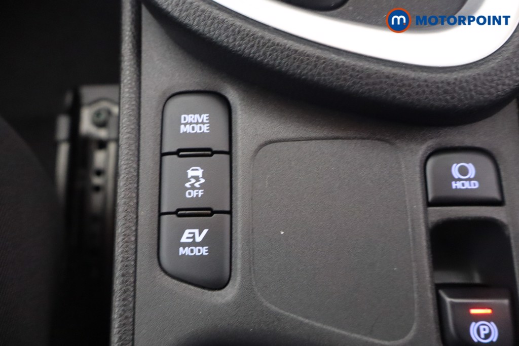 Toyota Yaris Cross Design Automatic Petrol-Electric Hybrid Estate - Stock Number (1676059) - 17th supplementary image