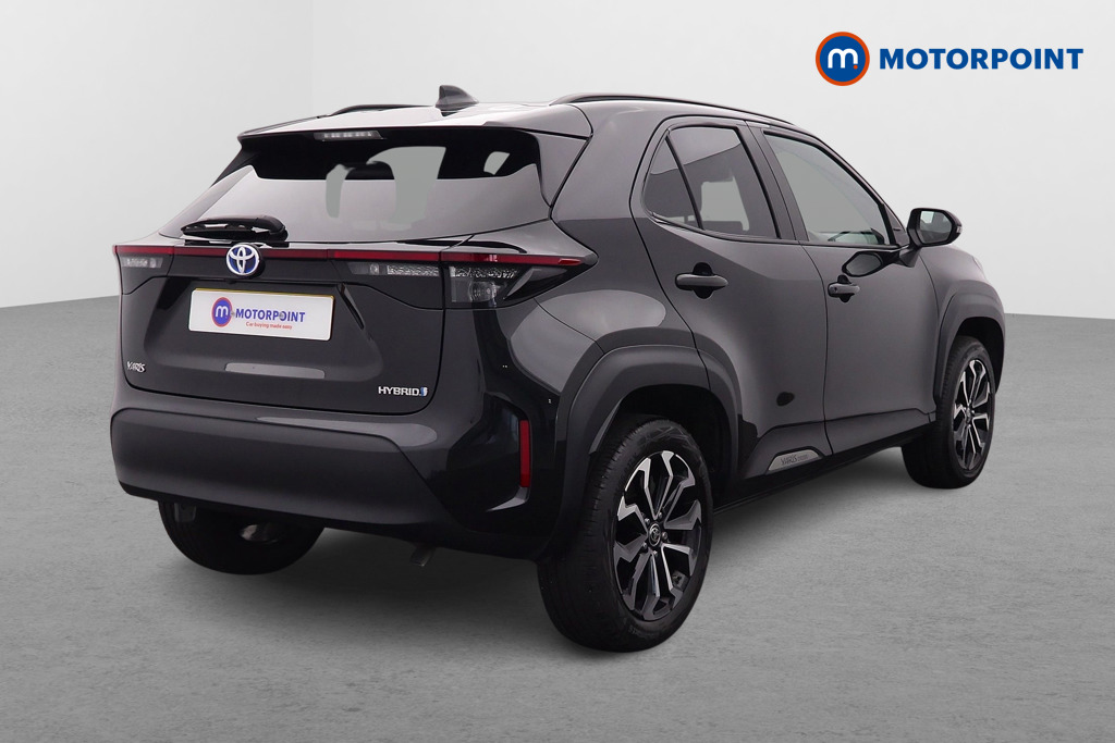 Toyota Yaris Cross Design Automatic Petrol-Electric Hybrid Estate - Stock Number (1676059) - Drivers side rear corner