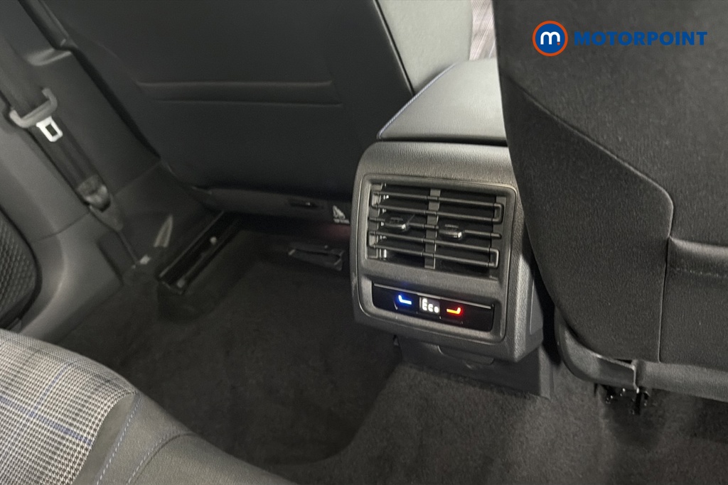 Volkswagen Golf GTE Automatic Petrol Plug-In Hybrid Hatchback - Stock Number (1676212) - 28th supplementary image