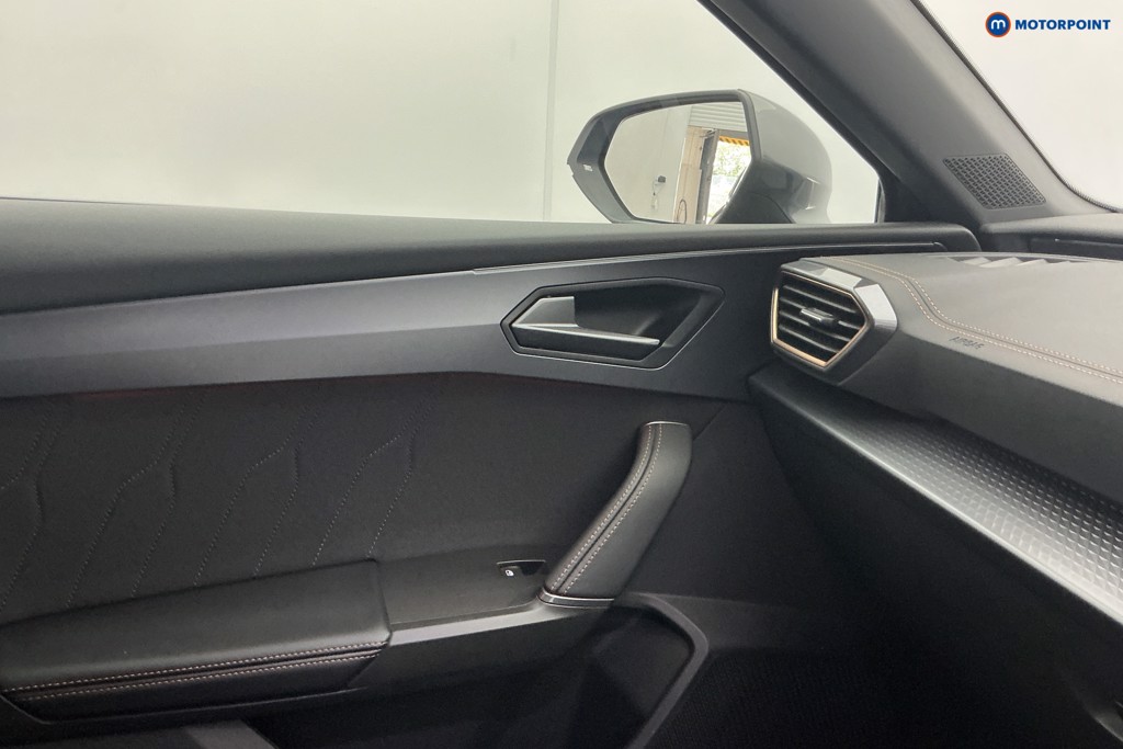Cupra Leon V1 Automatic Petrol Hatchback - Stock Number (1676226) - 19th supplementary image