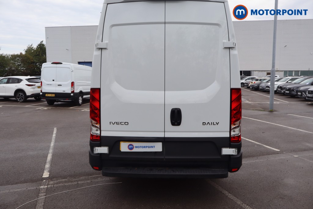 Iveco Daily Business Automatic Diesel High Volume-High Roof Van - Stock Number (1640169) - 2nd supplementary image