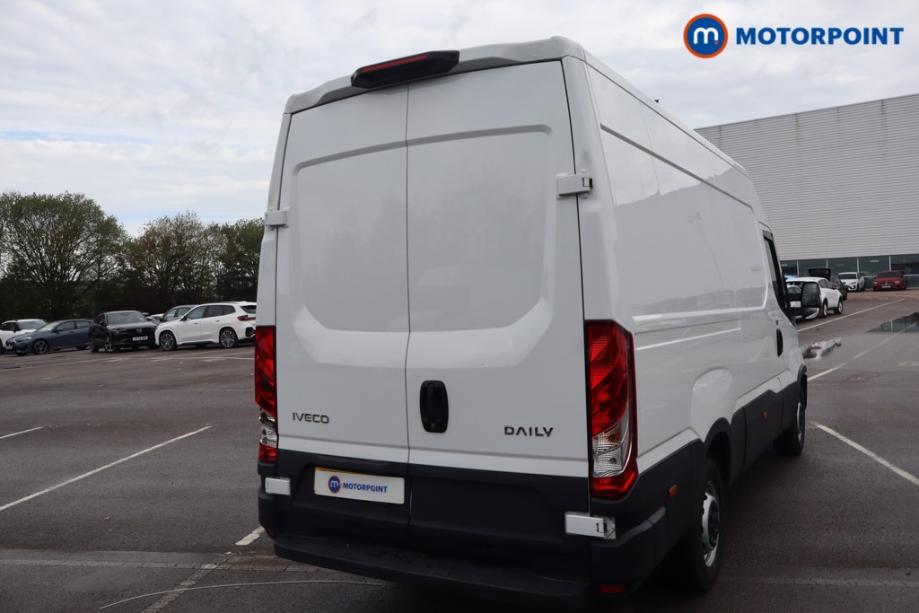 Iveco Daily Business Automatic Diesel High Volume-High Roof Van - Stock Number (1640169) - 3rd supplementary image